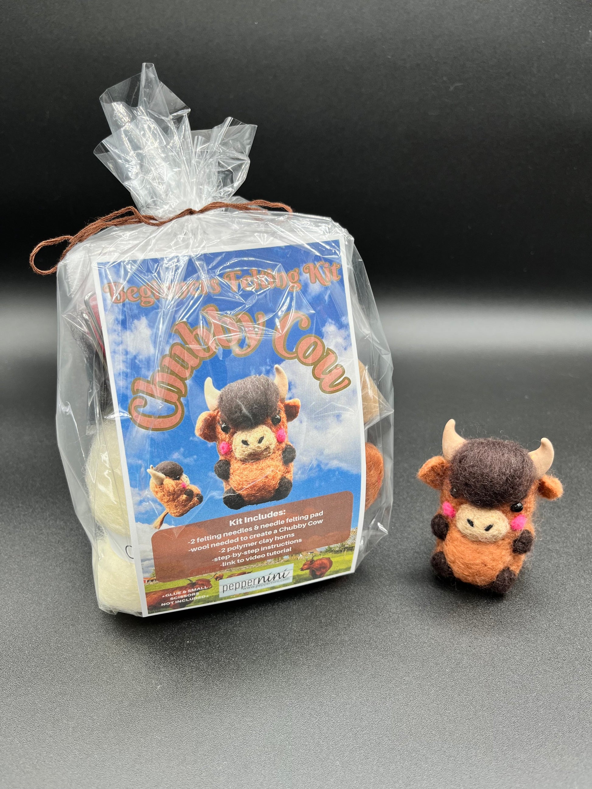 Chubby Cow Beginners Needle Felting Kit. Easy to follow printable PDF instructions & YouTube Tutorial link. All supplies included!