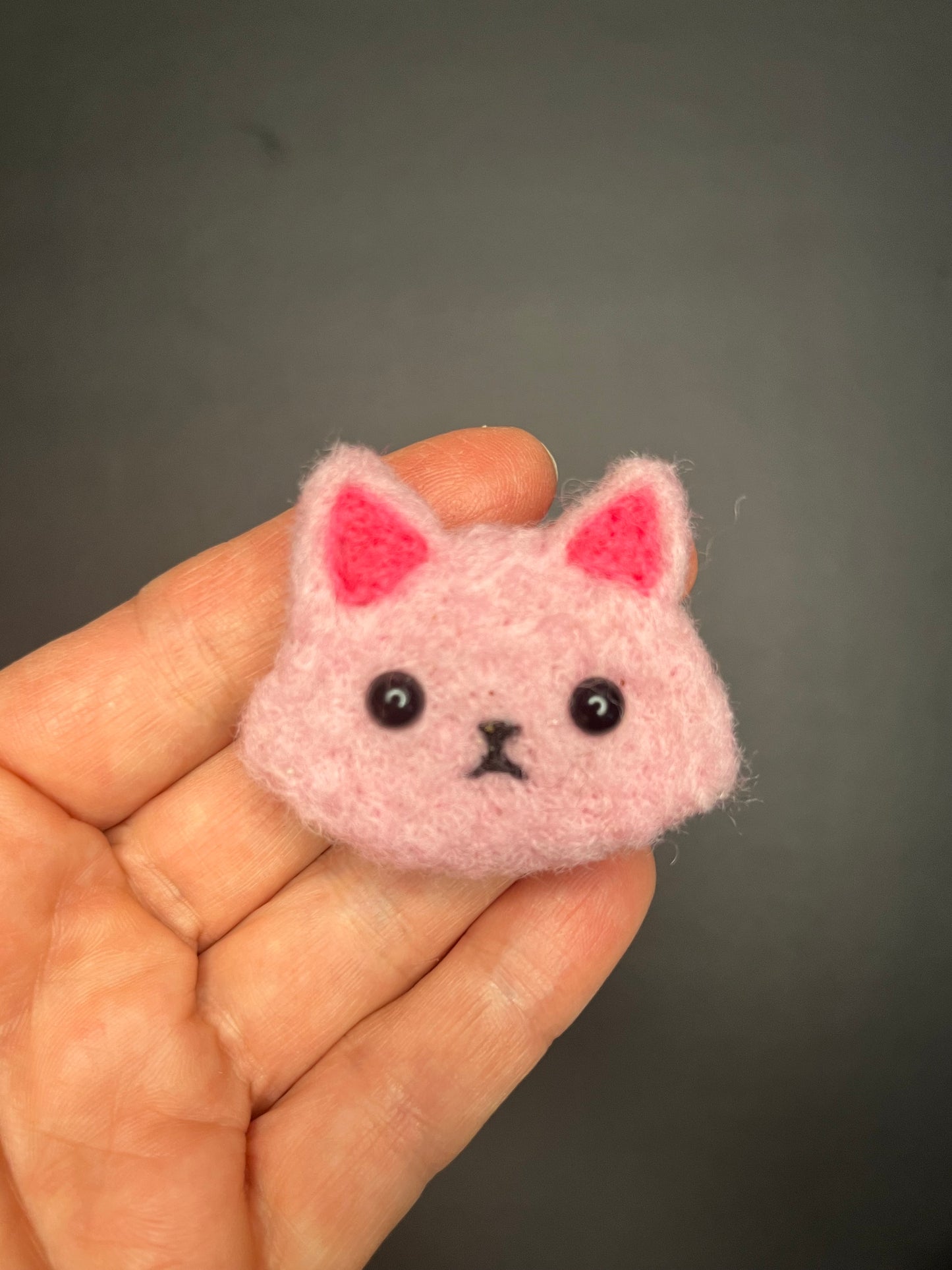 Adorable needle felted kitty pin 